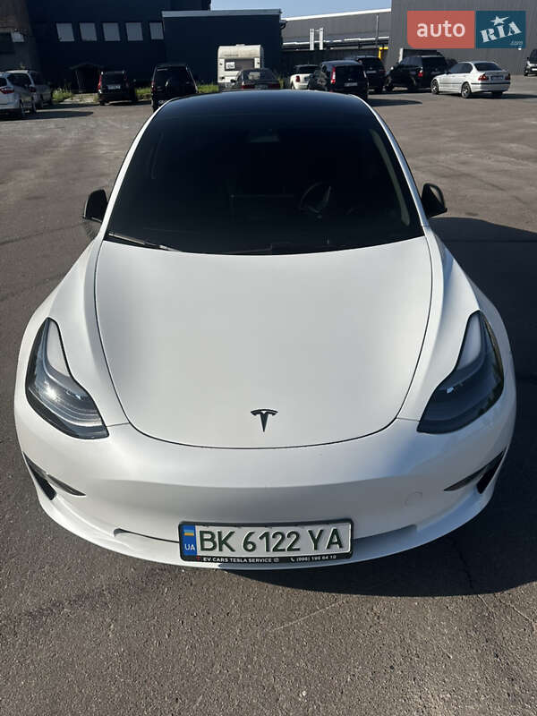 Tesla-8