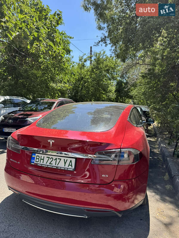 Tesla-5