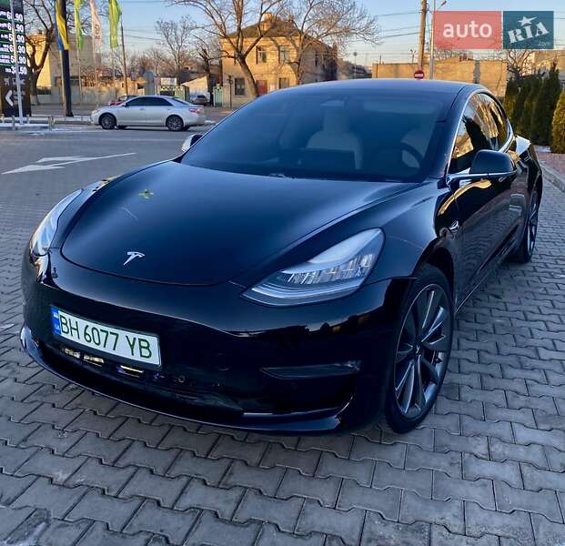 Tesla-4