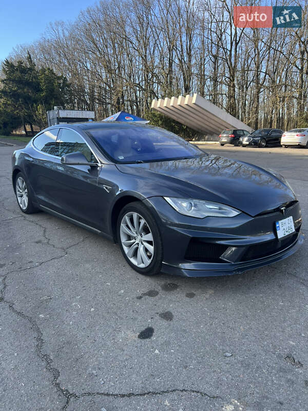 Tesla-0