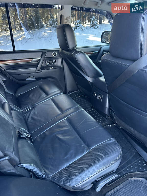 Mitsubishi Pajero 2008