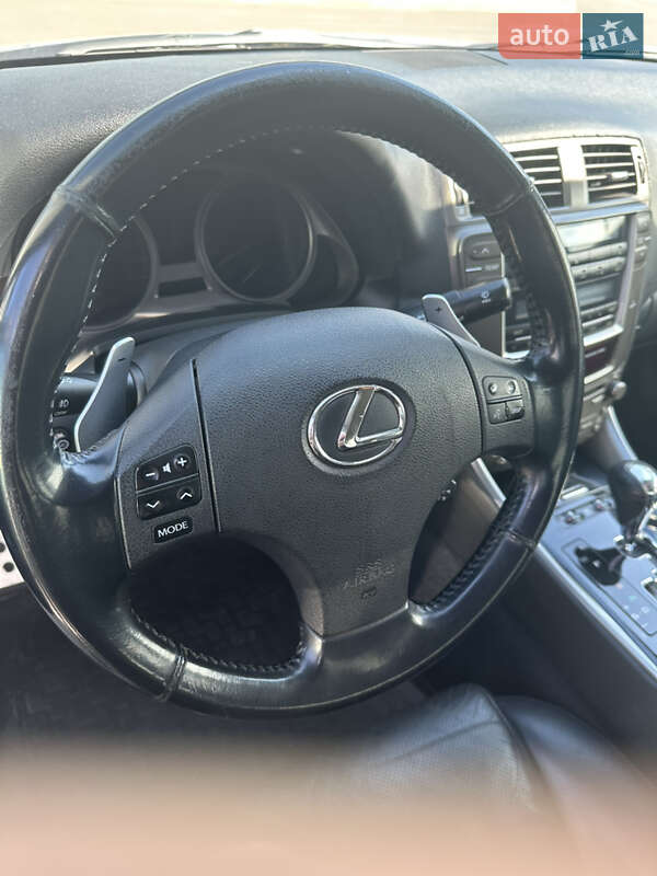 Lexus-5