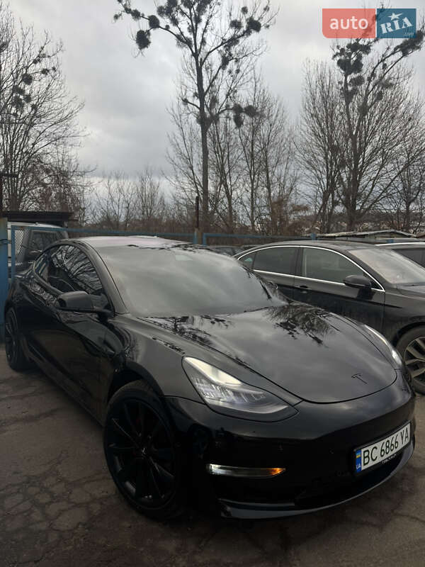 Tesla-10