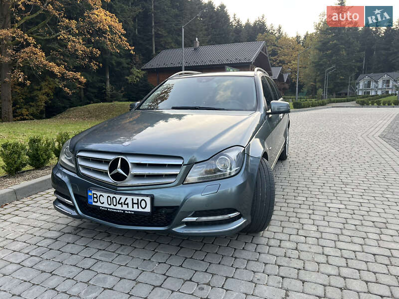 Mercedes-Benz C-Class 2012