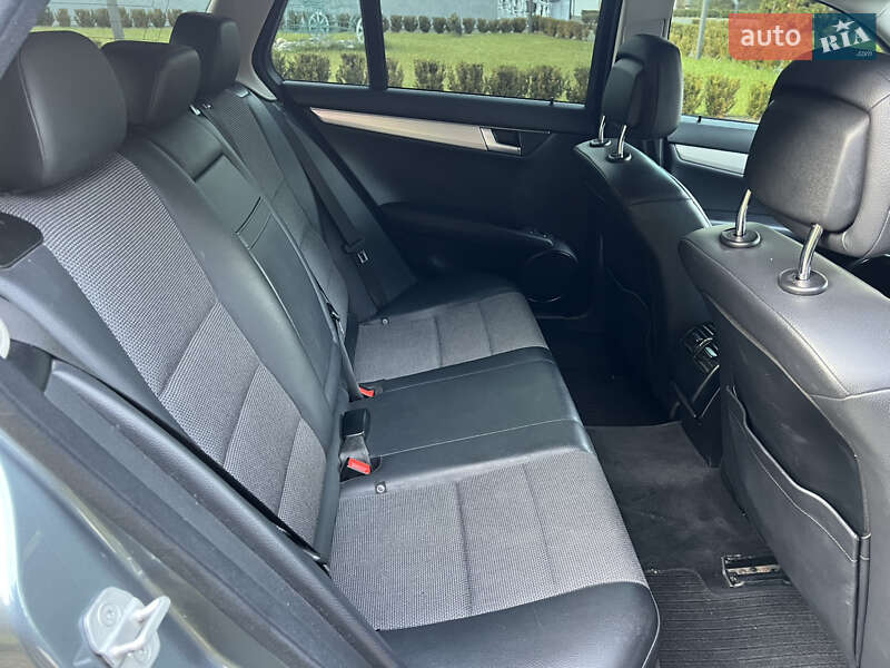 Mercedes-Benz C-Class 2012