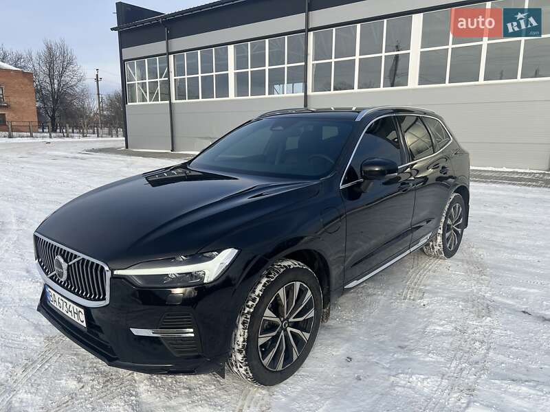 Volvo XC60 2022