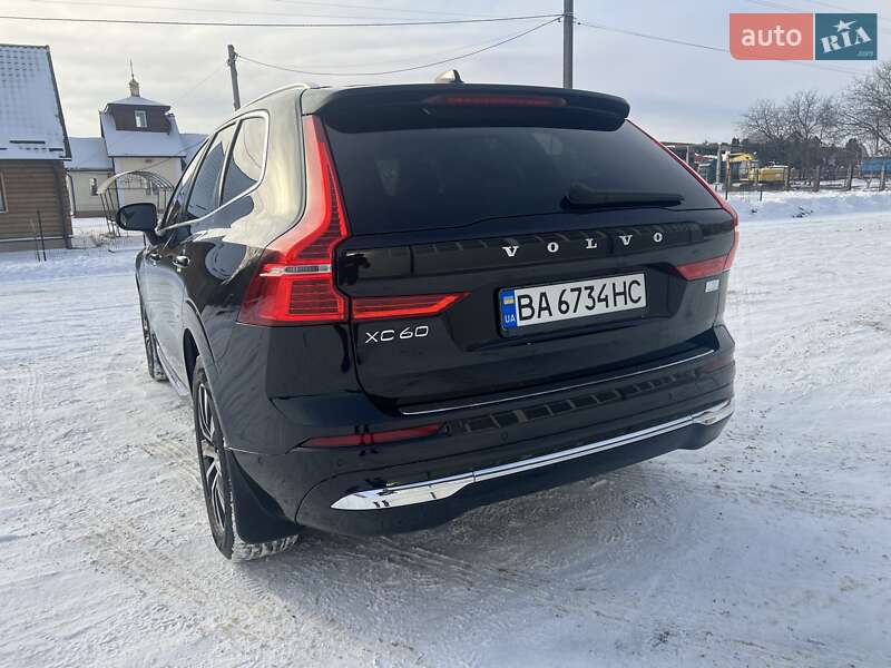 Volvo XC60 2022