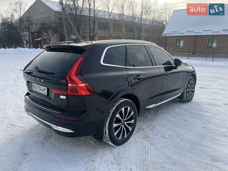 Volvo XC60 2022