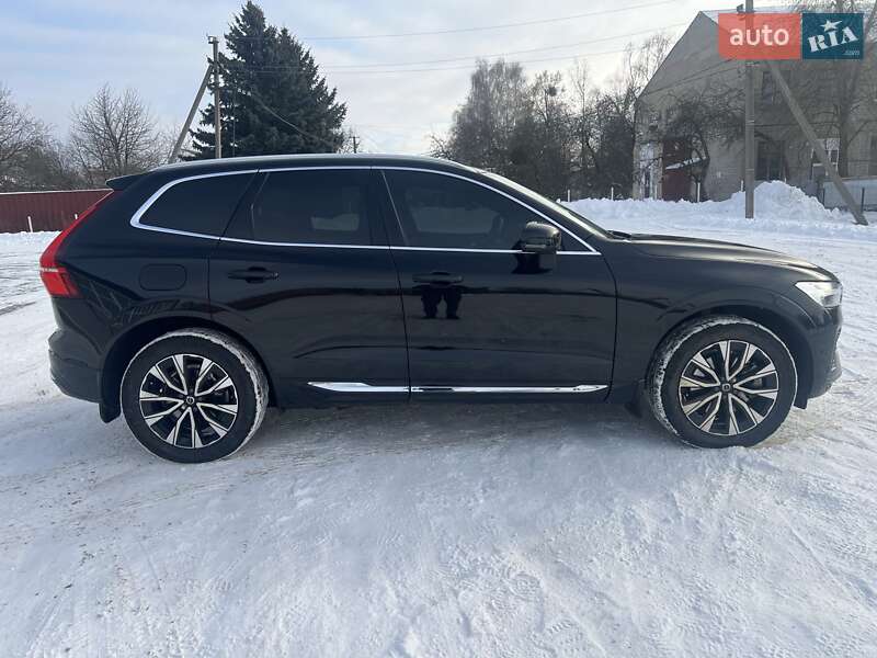 Volvo XC60 2022
