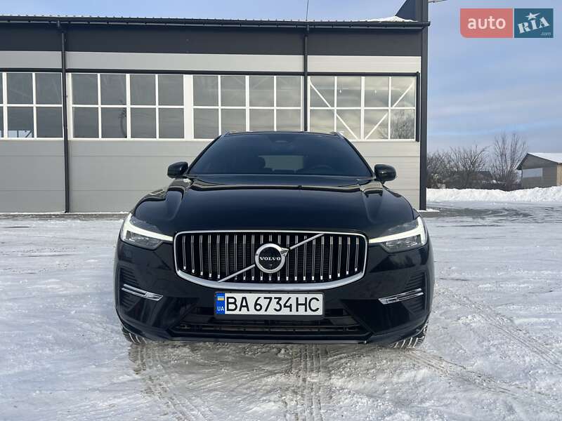 Volvo XC60 2022