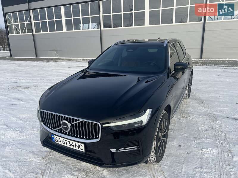 Volvo XC60 2022