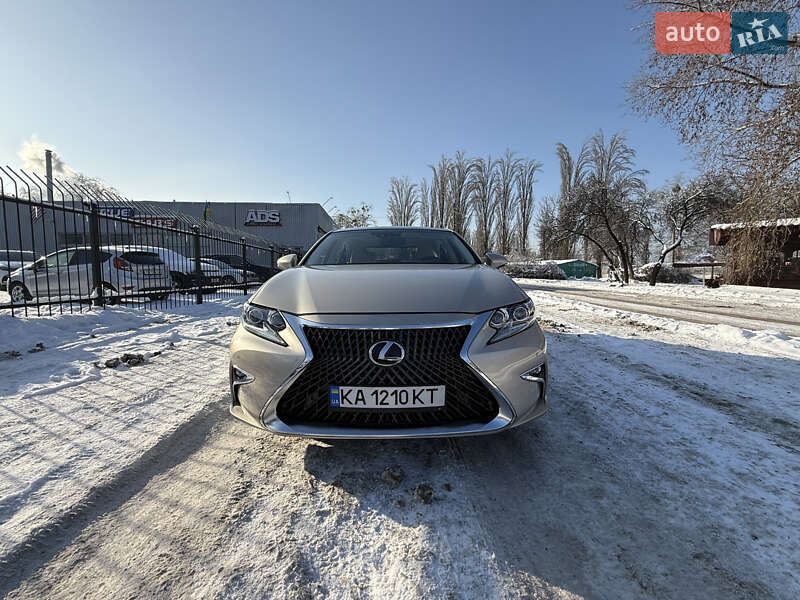 Lexus-4