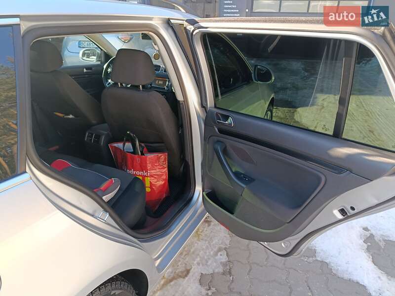 Volkswagen Golf 2011