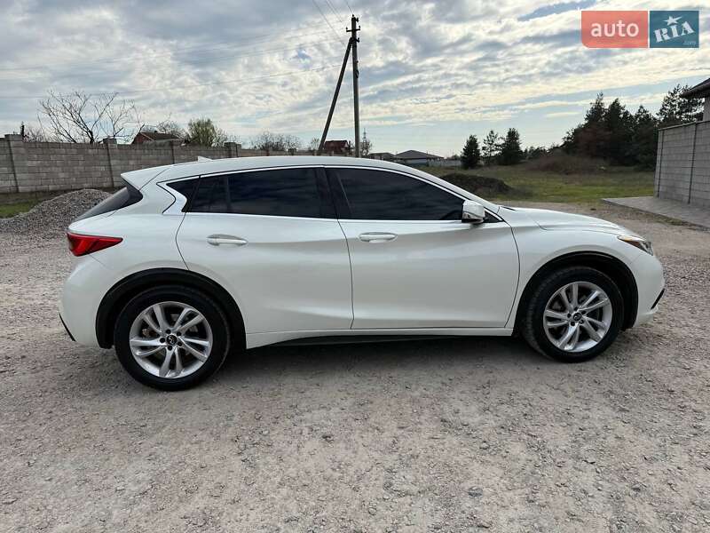 Infiniti QX30 2018