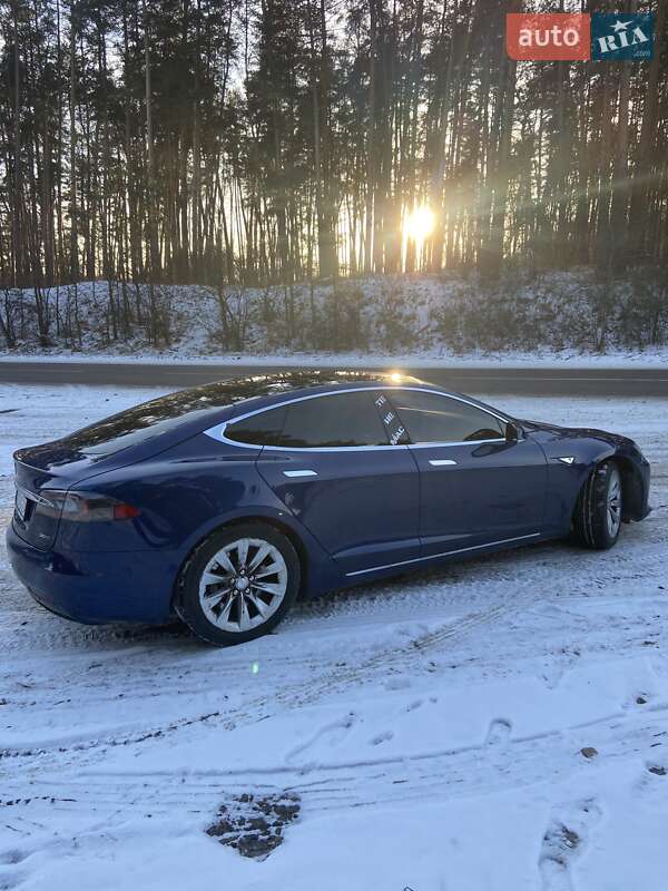 Tesla-8