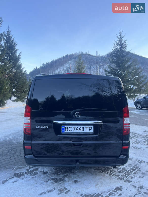 Mercedes-Benz Viano 2013