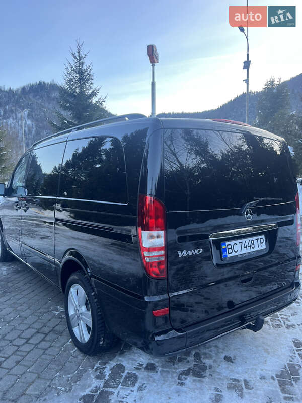 Mercedes-Benz Viano 2013