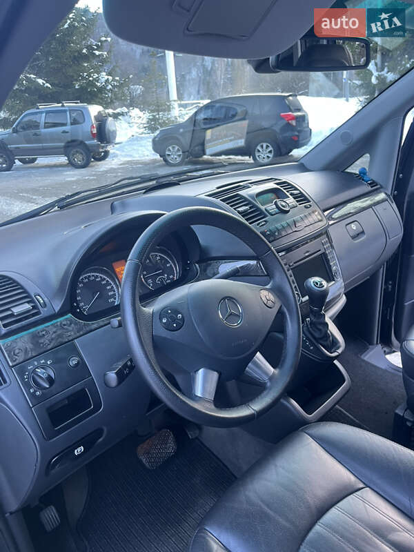 Mercedes-Benz Viano 2013