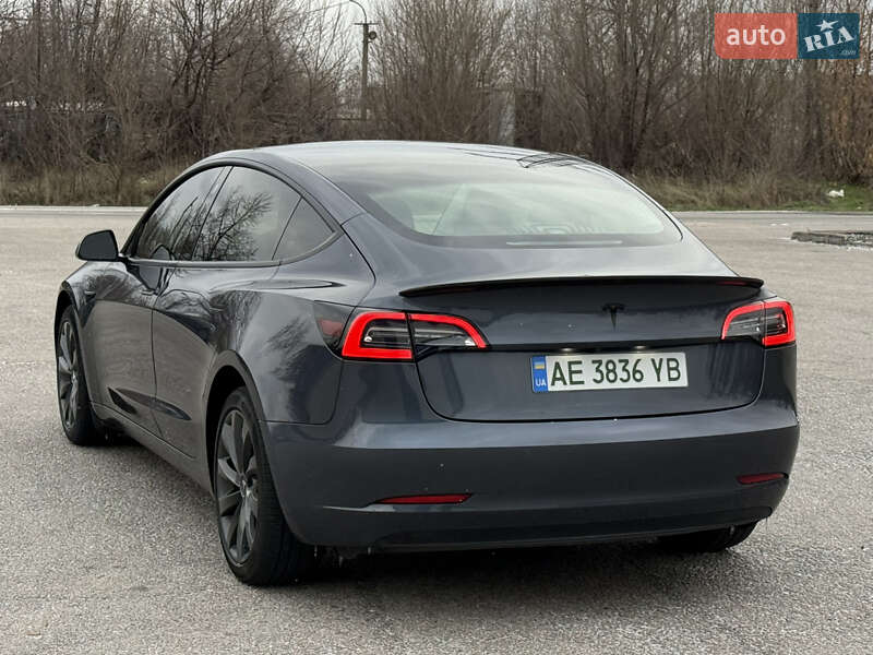 Tesla Model 3 2020