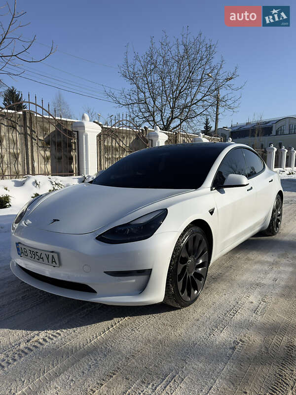 Tesla Model 3 2022