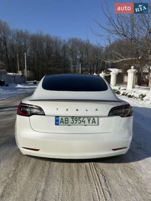 Tesla Model 3 2022