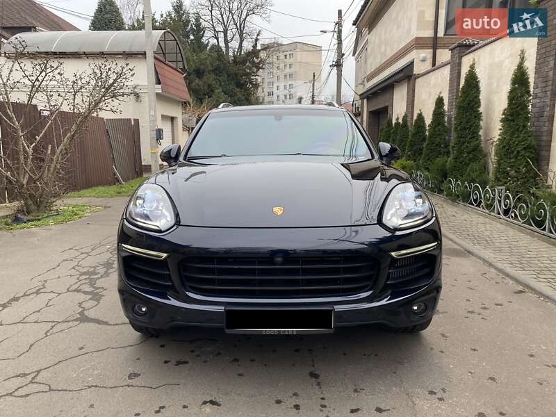 Porsche Cayenne 2016