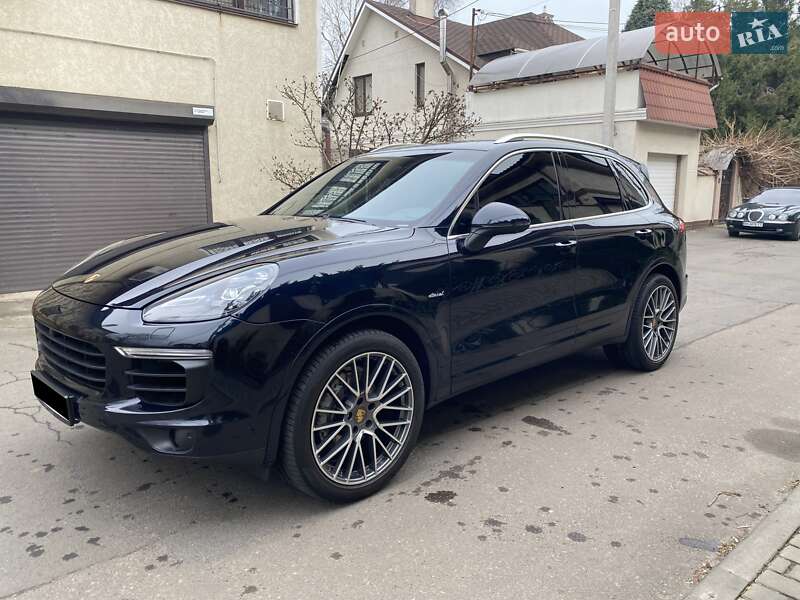 Porsche Cayenne 2016