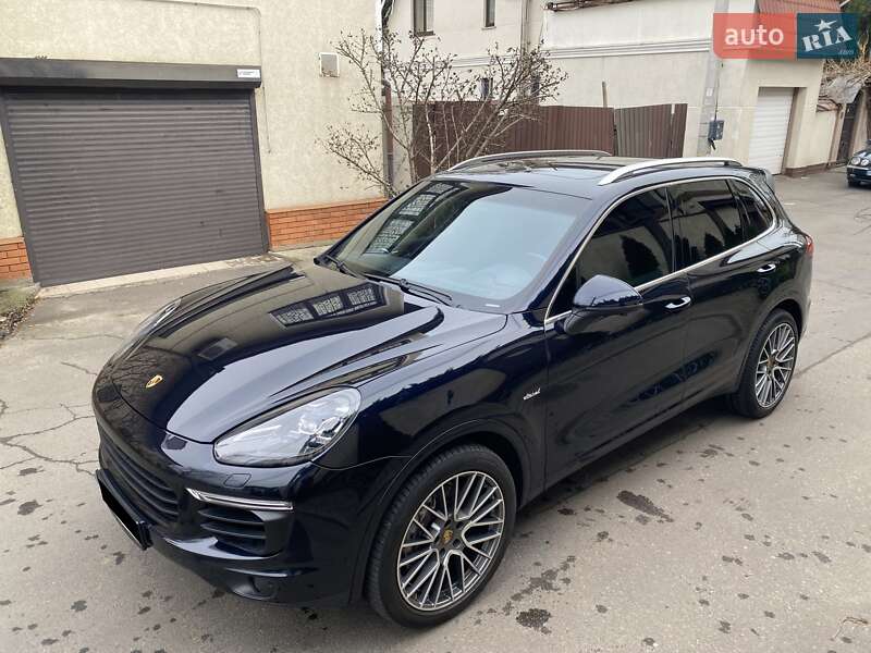 Porsche Cayenne 2016