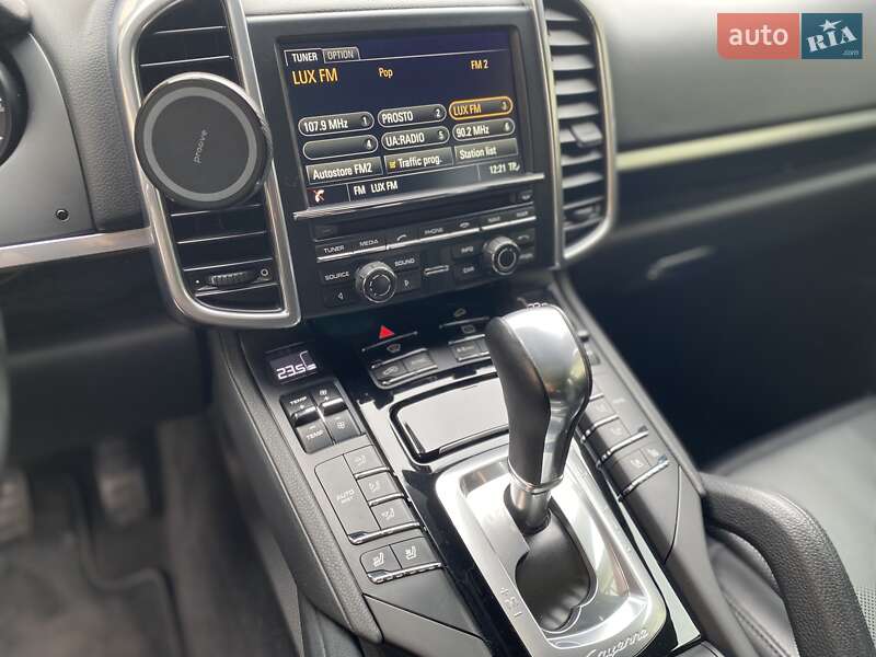 Porsche Cayenne 2016