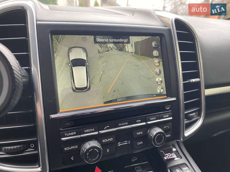 Porsche Cayenne 2016