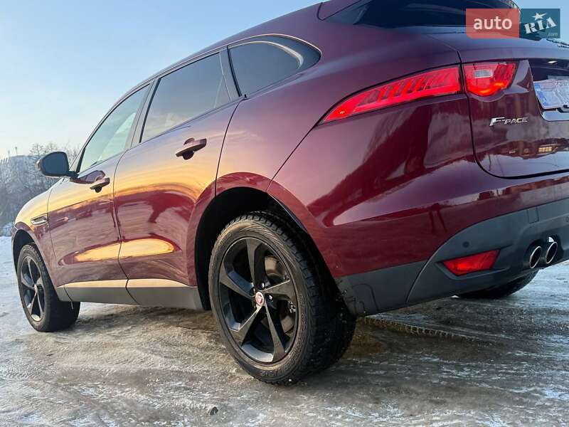 Jaguar F-Pace 2016