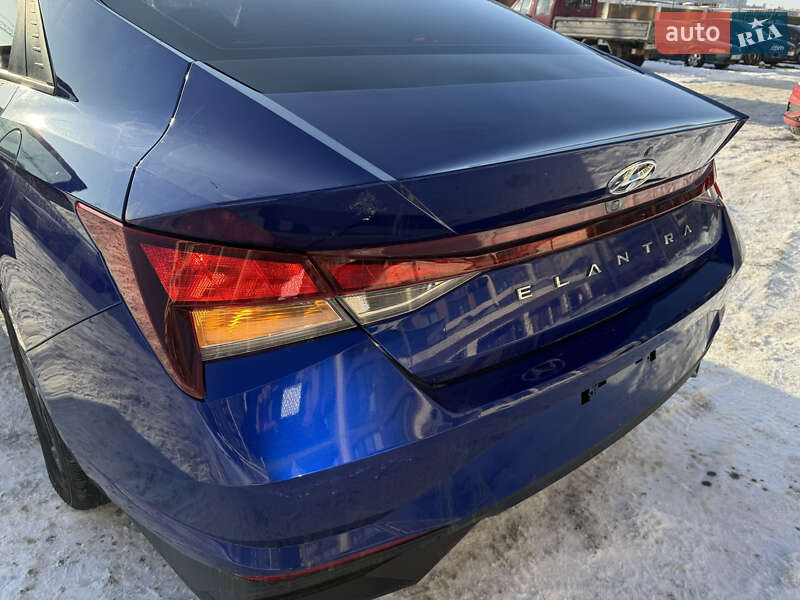 Hyundai Elantra 2023