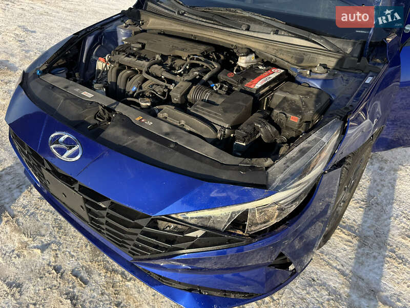 Hyundai Elantra 2023