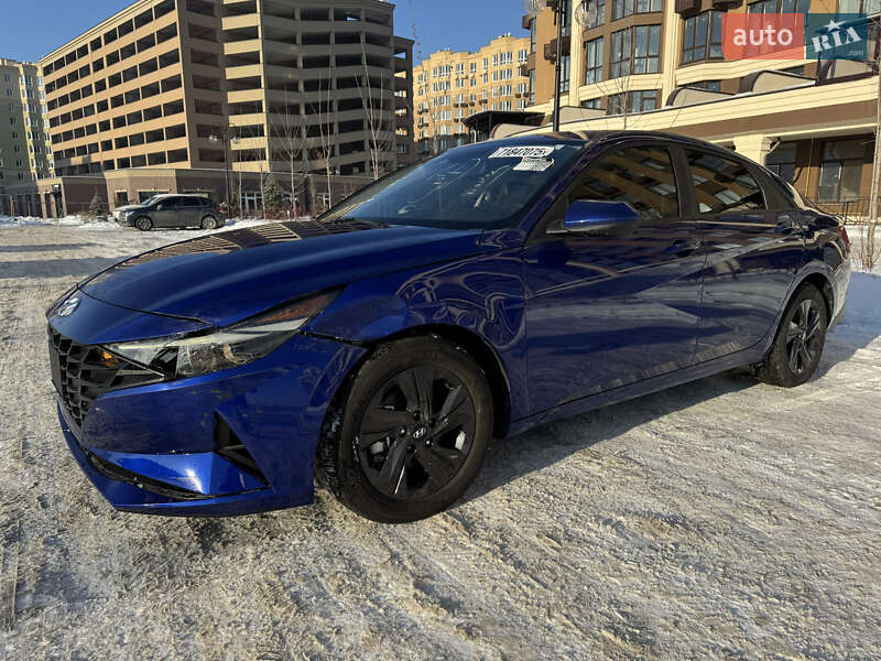 Hyundai Elantra 2023