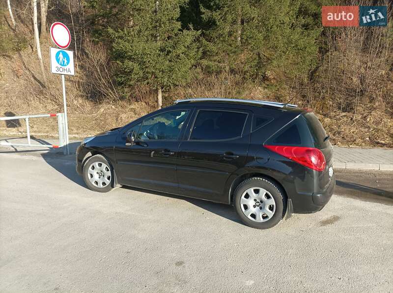 Peugeot-0