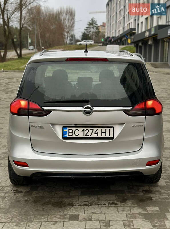 Opel Zafira 2013