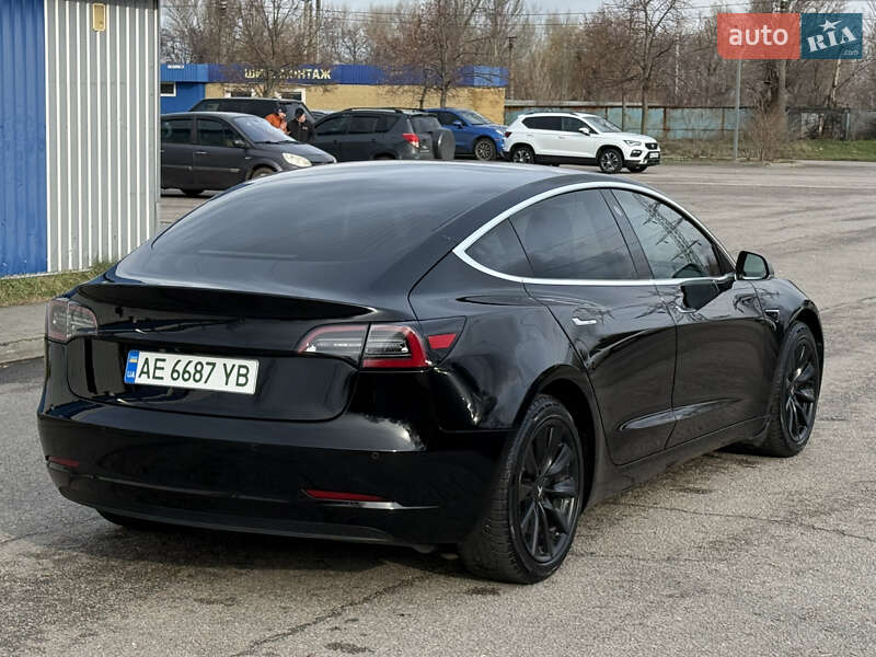 Tesla Model 3 2019