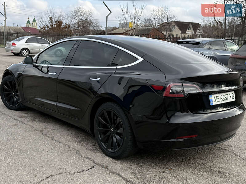 Tesla Model 3 2019