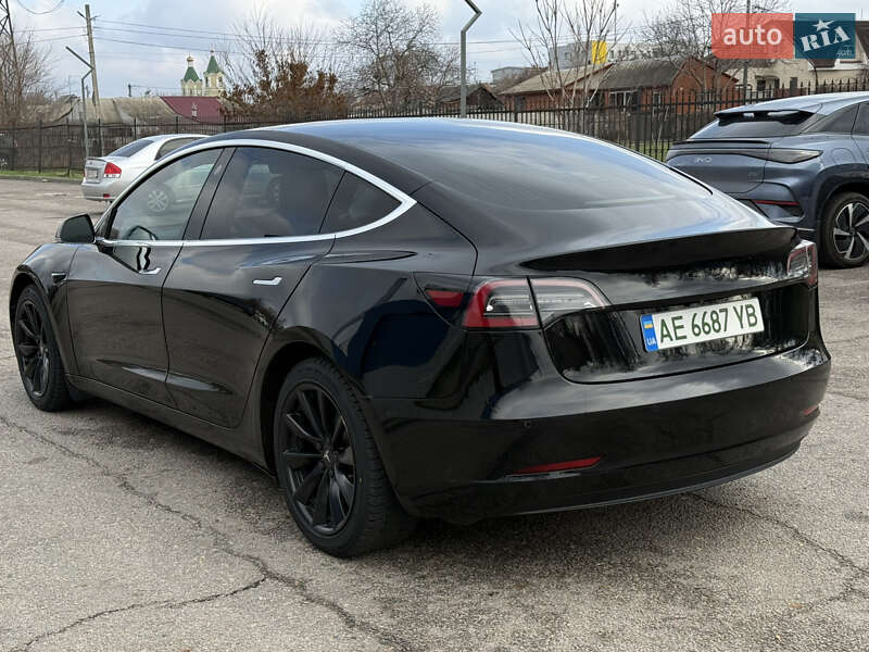 Tesla Model 3 2019