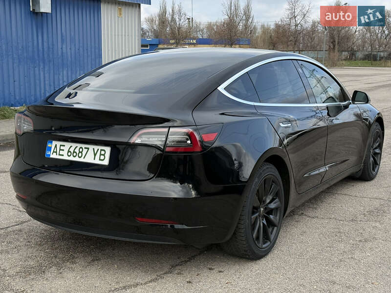 Tesla Model 3 2019