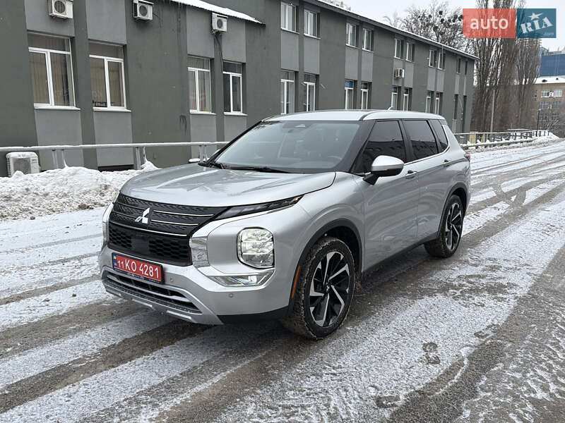 Mitsubishi Outlander 2022