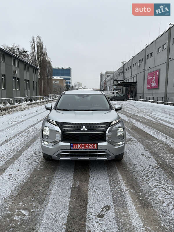 Mitsubishi Outlander 2022