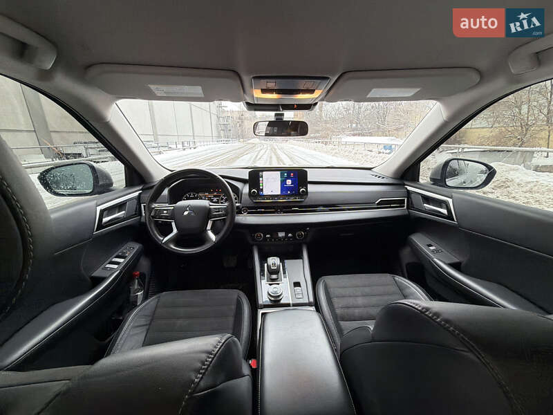 Mitsubishi Outlander 2022