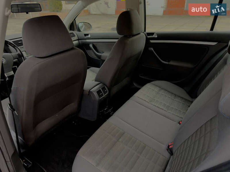 Volkswagen Golf 2008