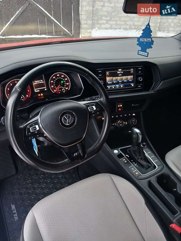 Volkswagen Jetta 2020