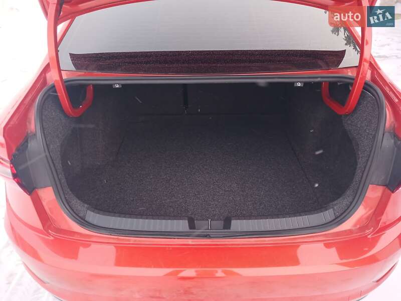 Volkswagen Jetta 2020