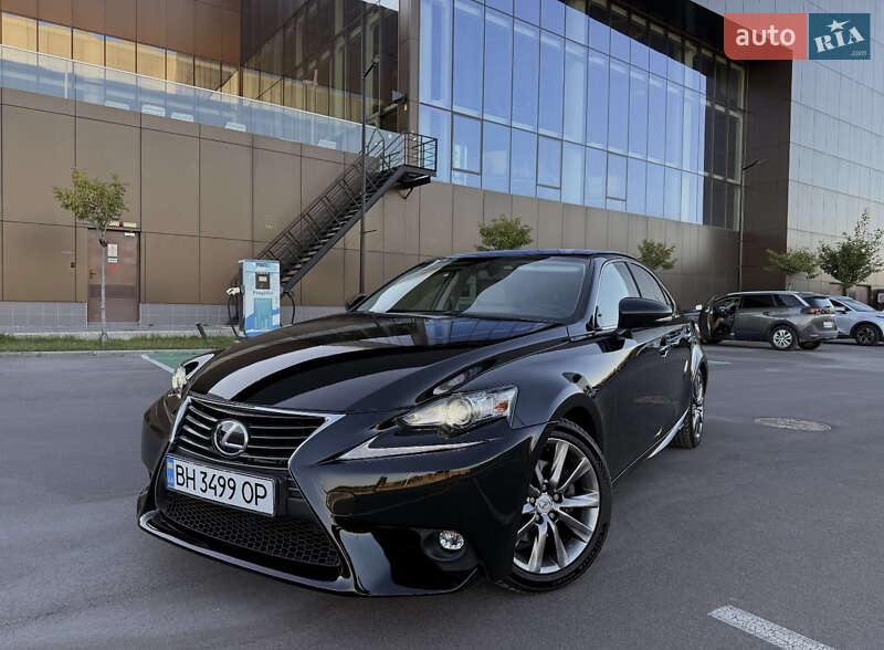 Lexus-3