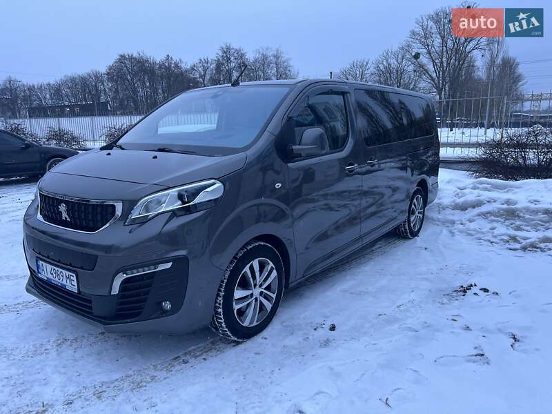 Peugeot Traveller 2021