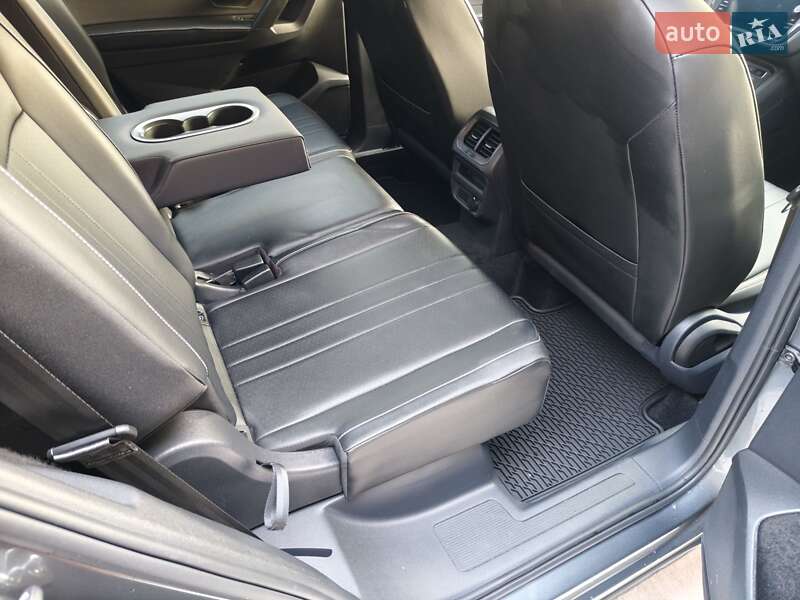 Volkswagen Tiguan 2024