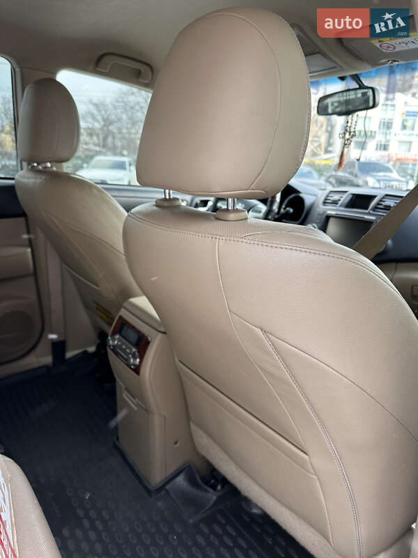 Toyota Highlander 2013